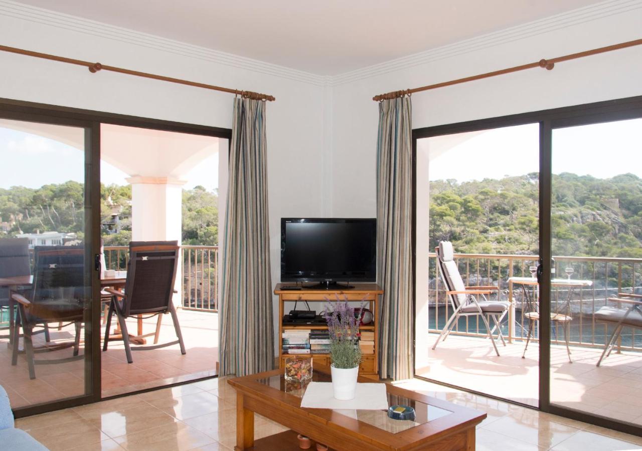 Apartamentos Vista Al Puerto Cala Figuera  Exterior photo