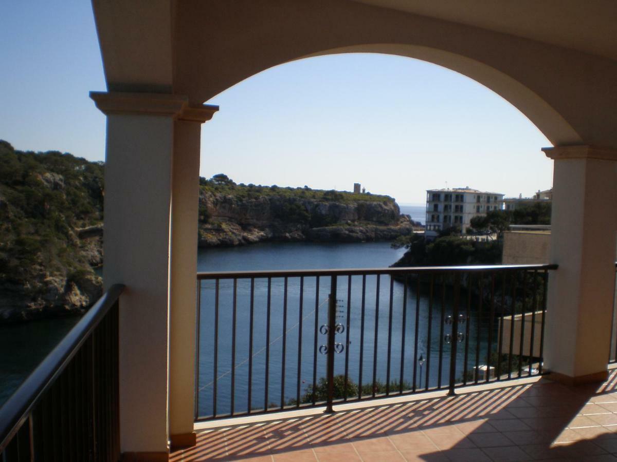 Apartamentos Vista Al Puerto Cala Figuera  Exterior photo